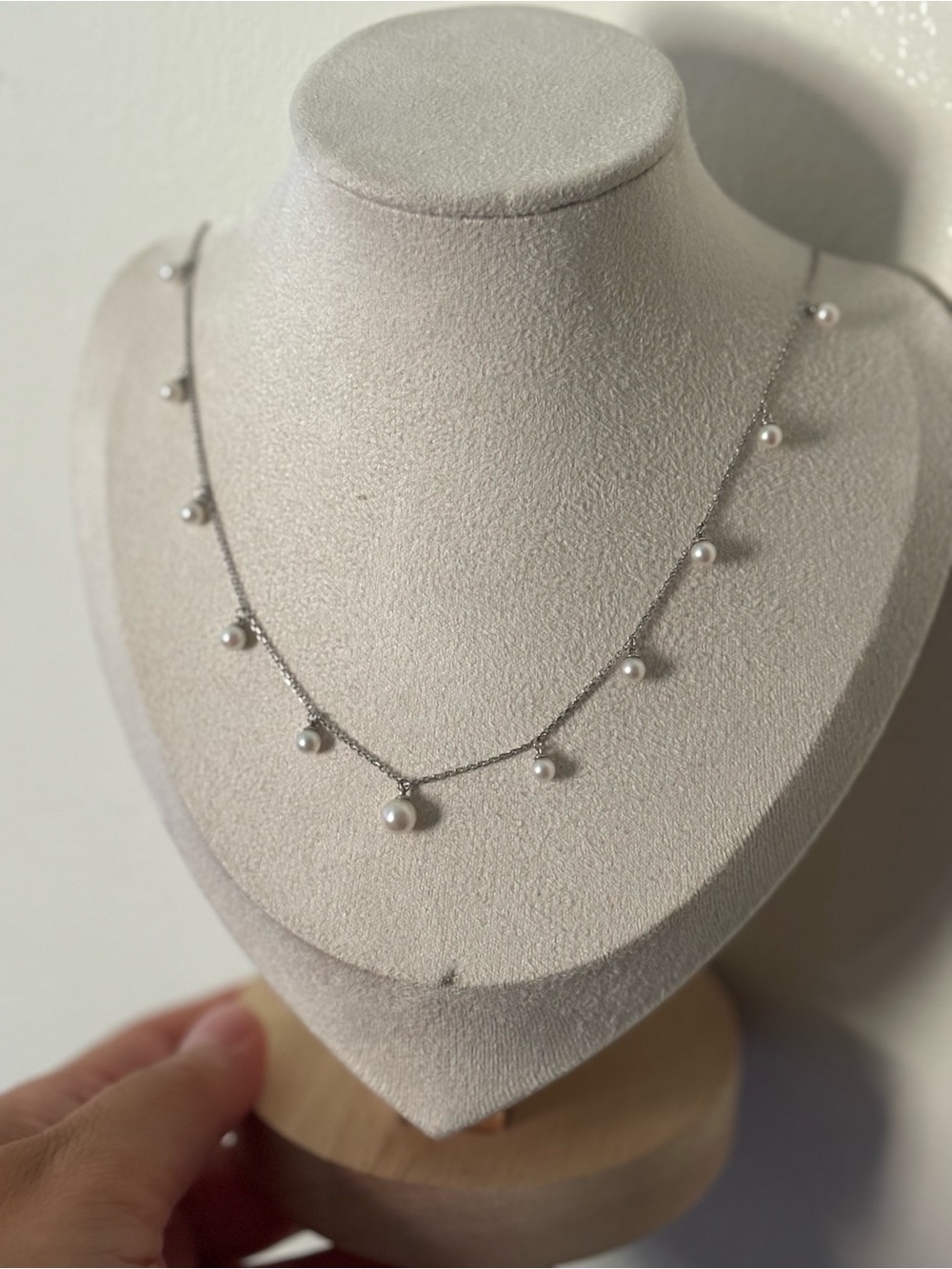 18K white gold ！Not silver. starry sea Pearls Drop Necklace